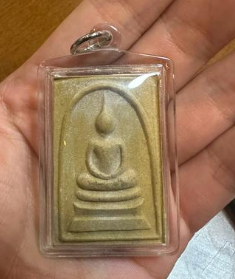 崇迪佛牌的功效是什么?崇迪佛牌和掩面佛牌哪个功效更强