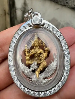 佩戴佛牌数量有讲究吗？双数可以同时戴多枚佛牌吗  佩戴佛牌数量有讲究吗？ 双数可以同时戴多枚佛牌吗 第2张