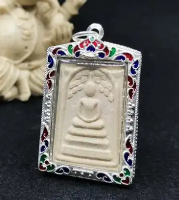 佛牌请到手后不用刻意供奉会有什么用吗?没有供奉会遭殃吗 佛牌请到手后不用刻意供奉会有什么用吗? 没有供奉会遭殃吗 第2张 佛牌请到手后不用刻意供奉会有什么用吗?没有供奉会遭殃吗 佛牌请到手后不用刻意供奉会有什么用吗? 没有供奉会遭殃吗 第2张